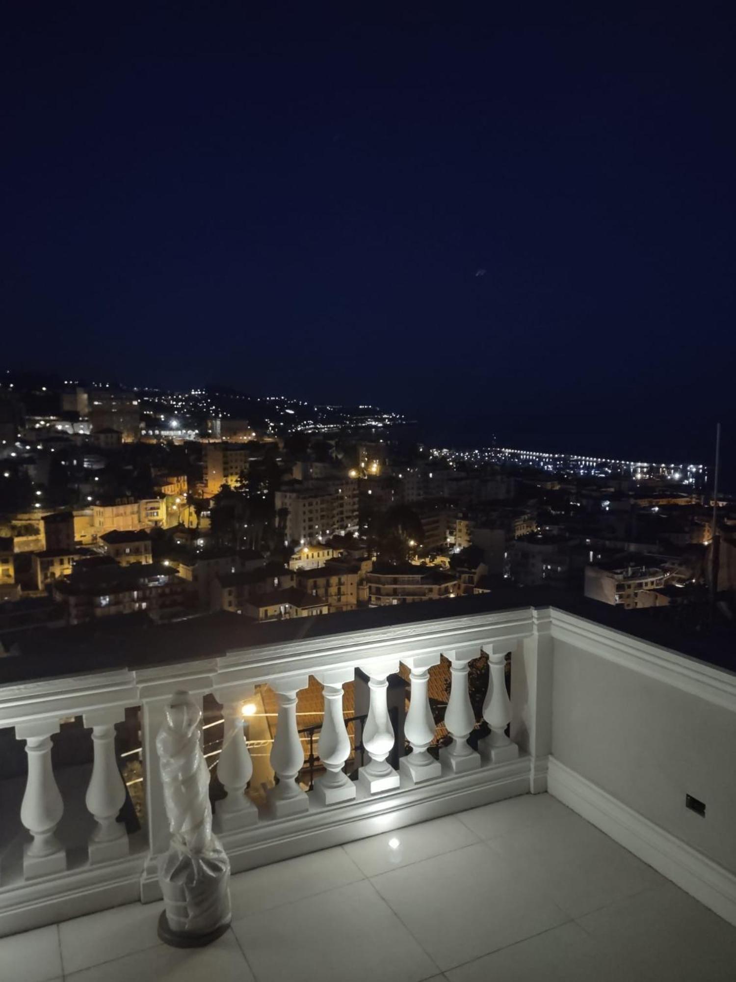 Ferienwohnung Loft 6 Di Cuori Sanremo Exterior foto